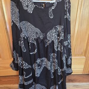 Black and White Leopard Print Long Sleeve Dress